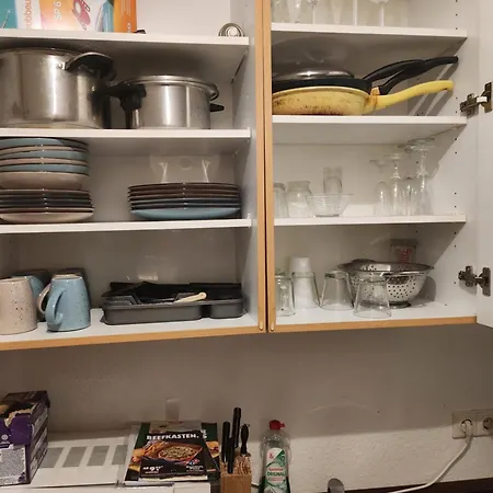 Apartamento Halle, -preise, Grosse 79 Qm Sd Fewo, Eg, Wahlweise Mit 1- 3 Dz, Inklusiv Tv Lounge, Kueche, Bad Wc Einfach Und Gut, Langzeitmieter Vb Preise Halle (Saale)